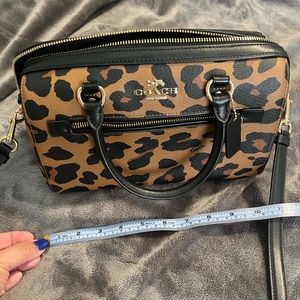 Coach leopard print bag, excellent condition, used only one week.